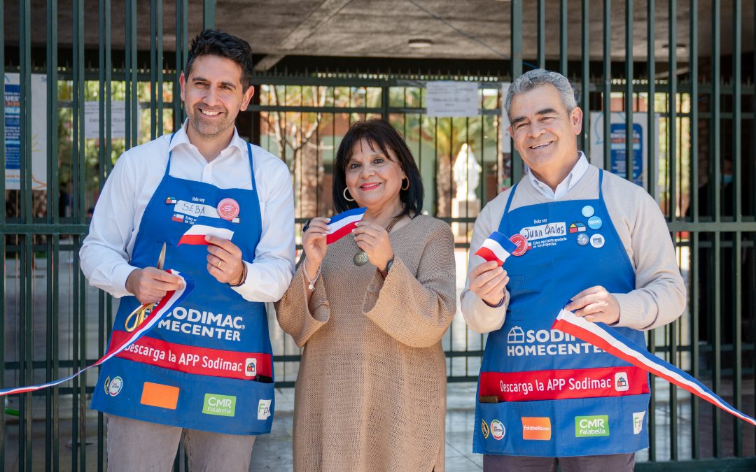 Colegio Los Nogales renueva su fachada gracias a la iniciativa Chile Pinta.