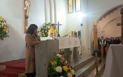 Estudiantes del Colegio Los Nogales, recibierón su Primera Comunión